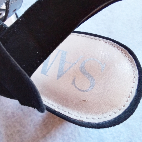 Sam & Libby black suede double buckle heels - Picture 5 of 11